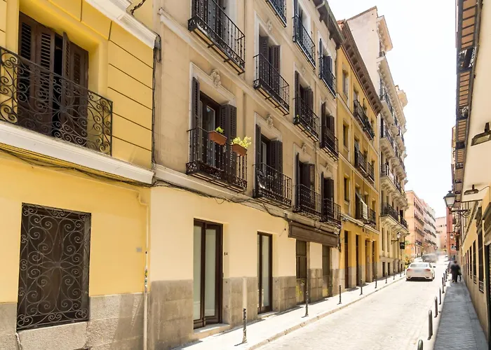 2 Bedrooms 2 Bathrooms- Modern And Bright- Center